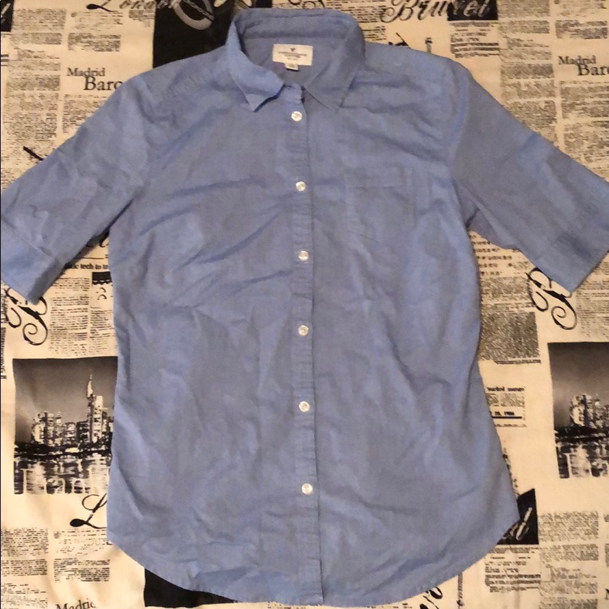 American Eagle Button-Down Top